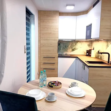 Nowoczesny Piwna 17a, Srodmiescie, Klimatyzacja, Balkon Апартаменты Гливице
